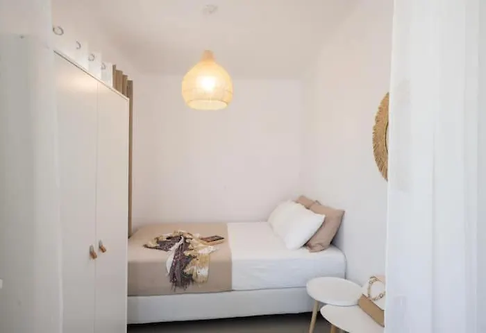 Saint Alexander Mykonos * Mykonos Town